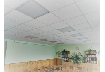 Потолок в 310-м кабинете школы 156