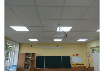Потолок Армстронг в гимназии 65 г. Харьков